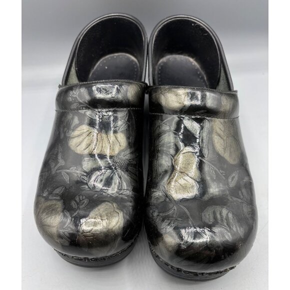 Dansko Clogs 41 Black Floral Embossed Leather Professional Clogs - Picture 2 of 8